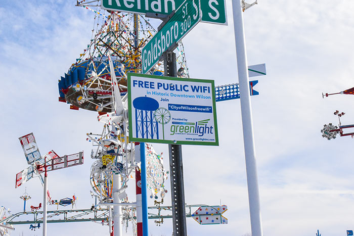 Photo of a Greenlight Wifi sign in Wilson, NC